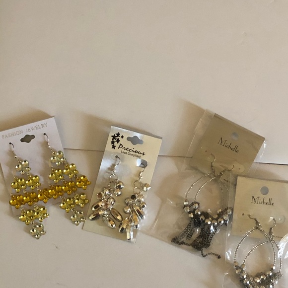 Miscellaneous Earrings - Picture 16 of 16